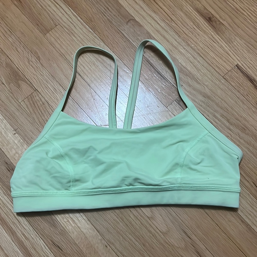 Lululemon sport bra